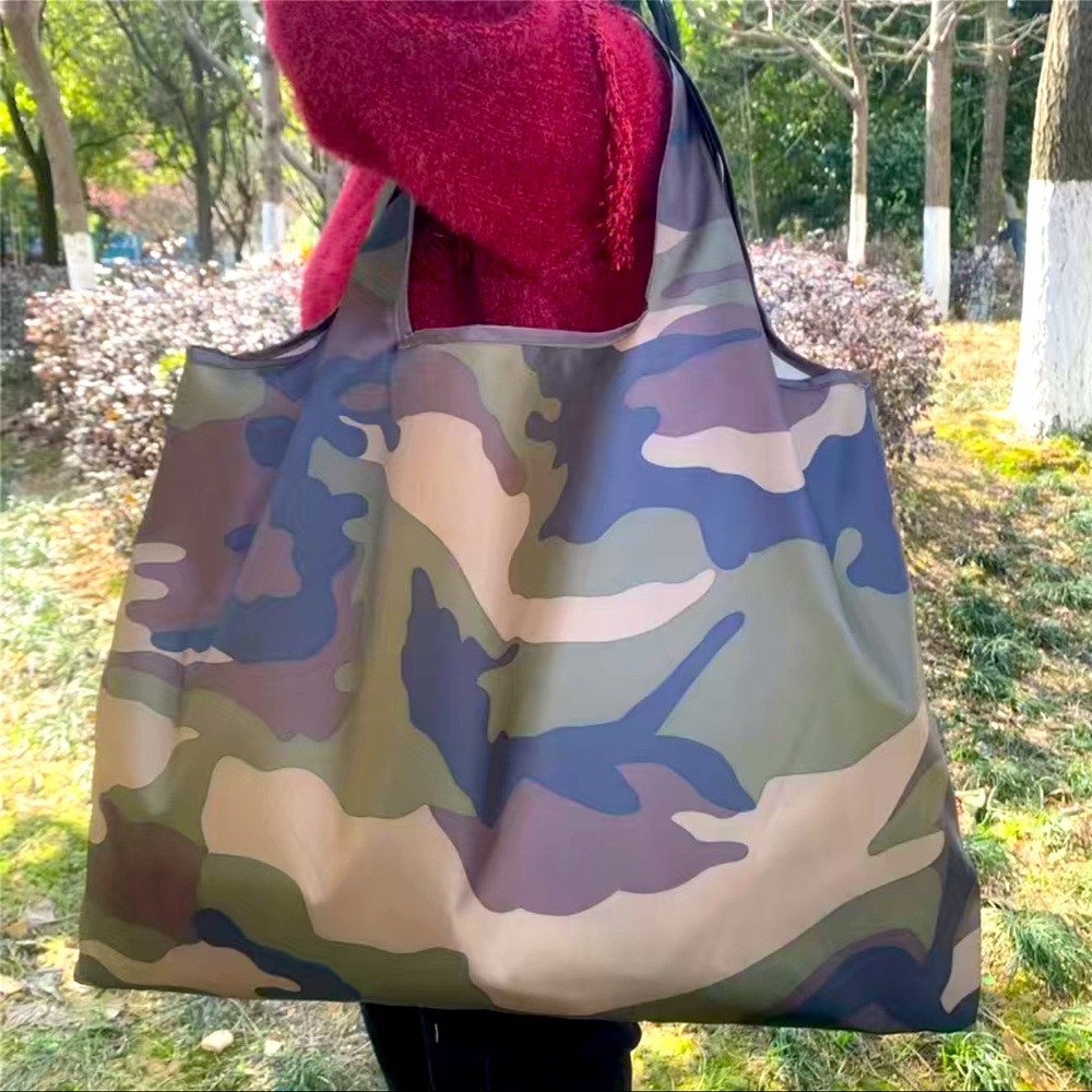 New Camouflage Unisex Large Capacity Polyester Light Foldable Casual Tote Bag - Picture 2 of 16